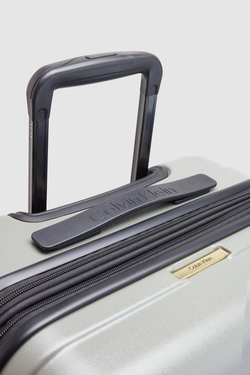 Insignia 2.0 78cm Suitcase