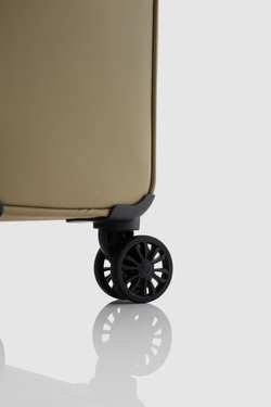 Soft Stripe 2.0 81cm Suitcase